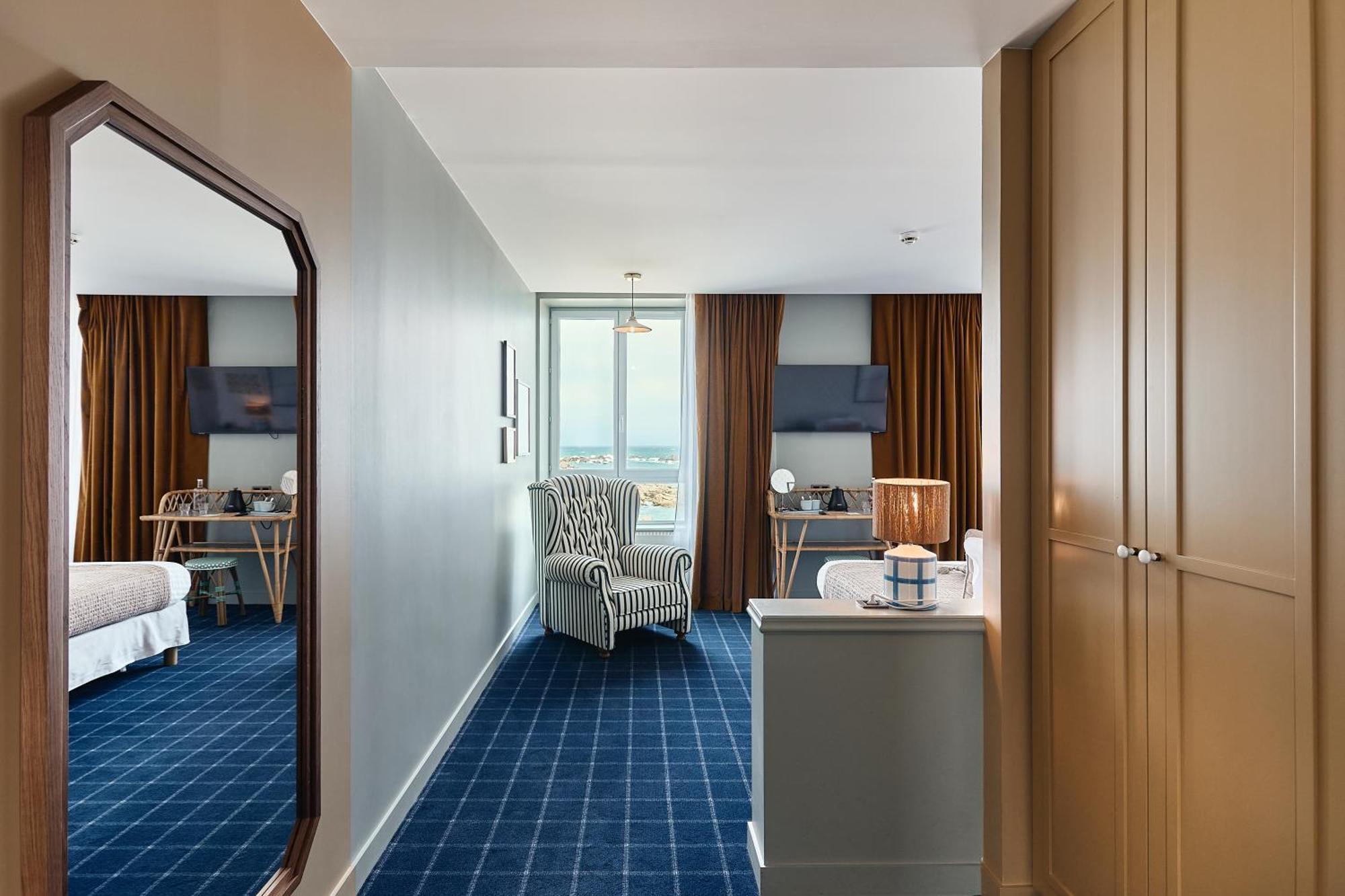 Hotel De La Mer & Spa Бриньоган-Плаж Екстериор снимка