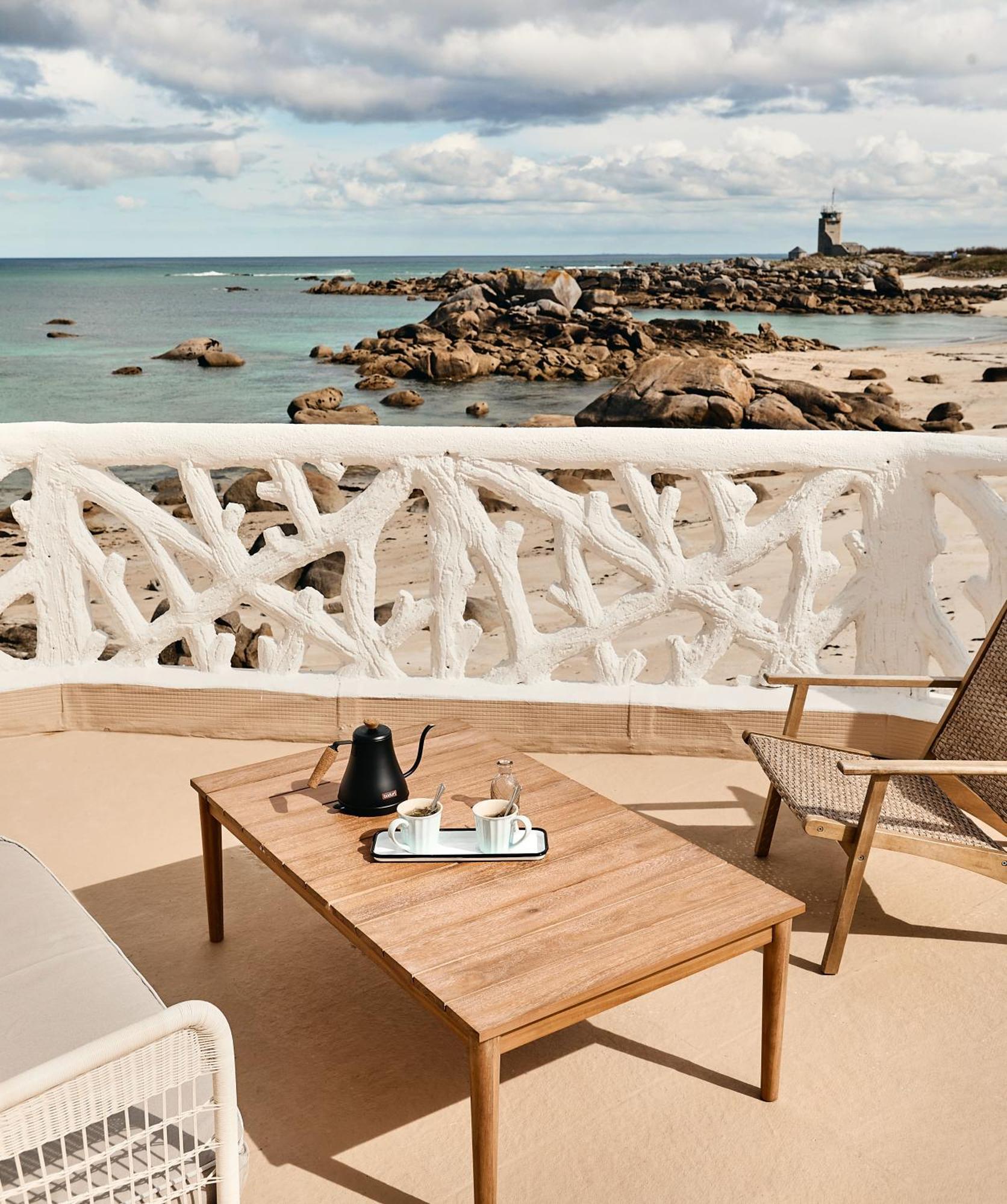 Hotel De La Mer & Spa Бриньоган-Плаж Екстериор снимка